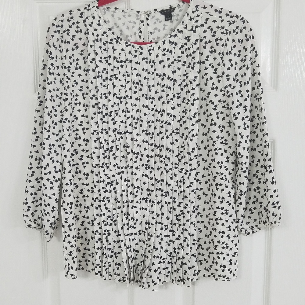 Ann Taylor blouse. Medium - EUC